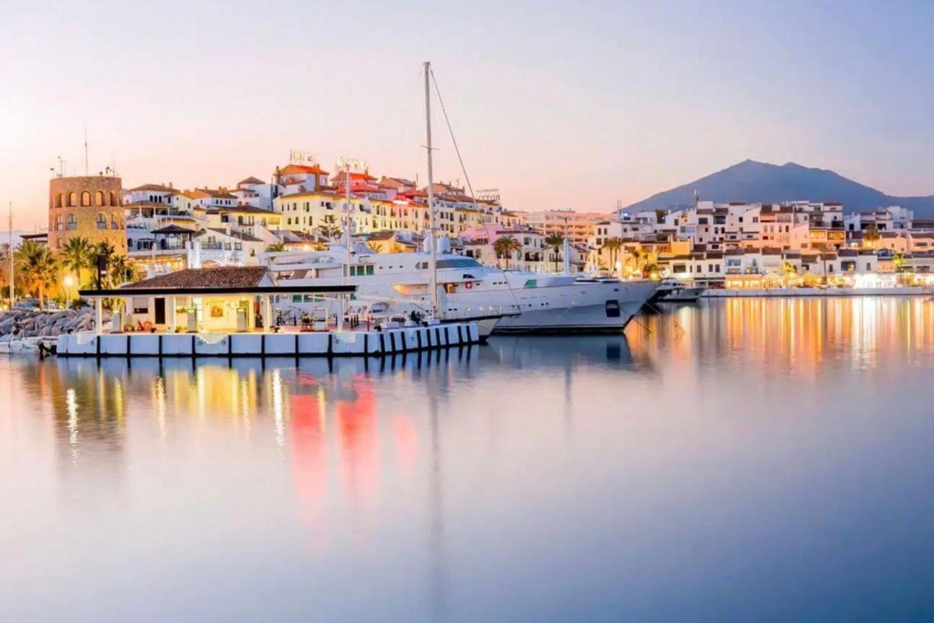 Marbella Beachfront - Beachside Apartment With Stunning Sea Views エクステリア 写真